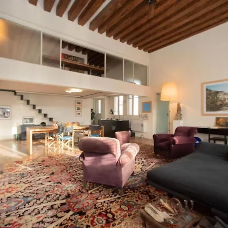 Casanova Apartment *